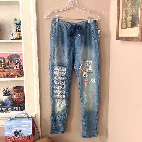 🏷️🆕🎉 totw • soft denim embroidered sequin & love pullon drawstring pants - Picture 3 of 16